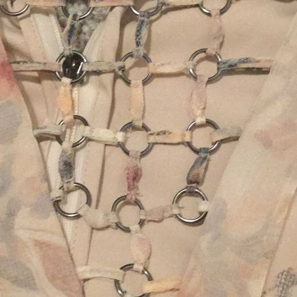 Haute Hippie Runway Ring-Inset Floral-Print Silk - Picture 14 of 16